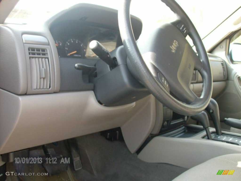2003 Grand Cherokee Laredo 4x4 - Dark Garnet Red Pearl / Taupe photo #8