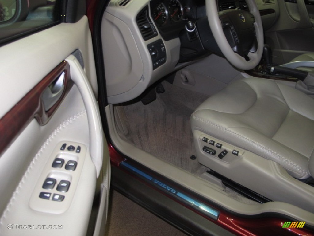 2007 XC70 AWD Cross Country - Ruby Red Metallic / Taupe photo #15