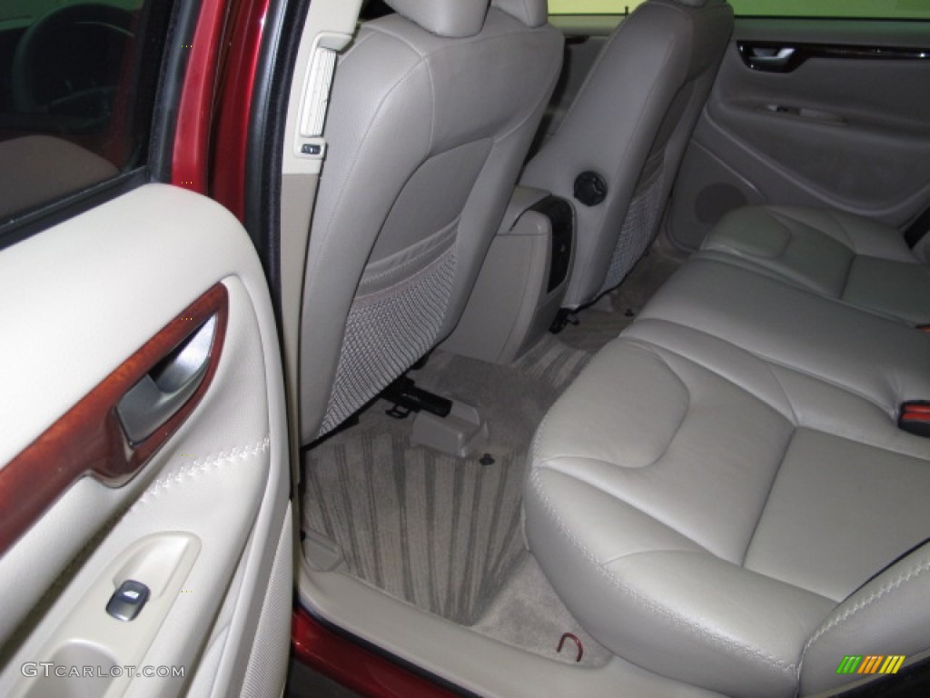 2007 XC70 AWD Cross Country - Ruby Red Metallic / Taupe photo #17