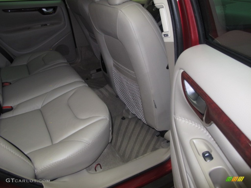 2007 XC70 AWD Cross Country - Ruby Red Metallic / Taupe photo #19