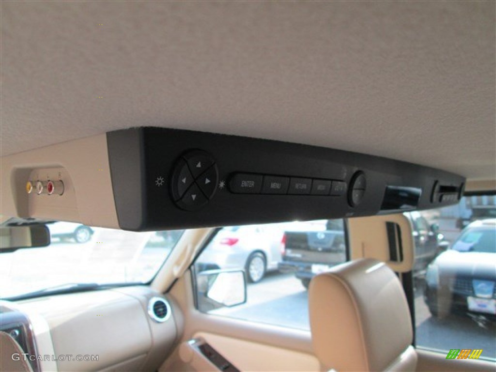 2008 Ford Explorer Limited Entertainment System Photos