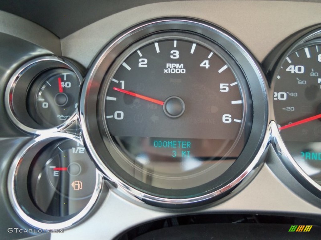 2014 Chevrolet Silverado 3500HD WT Regular Cab Dual Rear Wheel 4x4 Gauges Photo #86511568