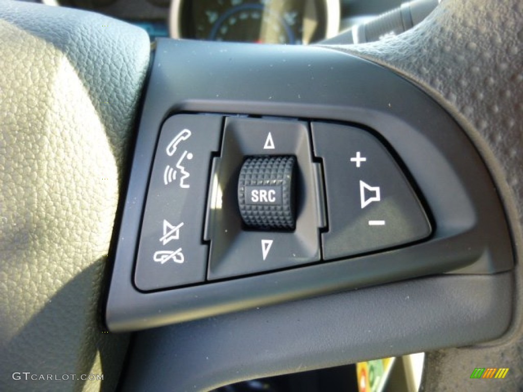 2014 Chevrolet Cruze LS Controls Photo #86512287