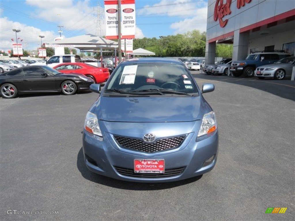 2009 Yaris S Sedan - Pacific Blue Metallic / Dark Charcoal photo #2