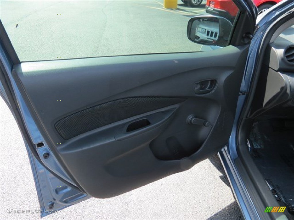 2009 Yaris S Sedan - Pacific Blue Metallic / Dark Charcoal photo #10