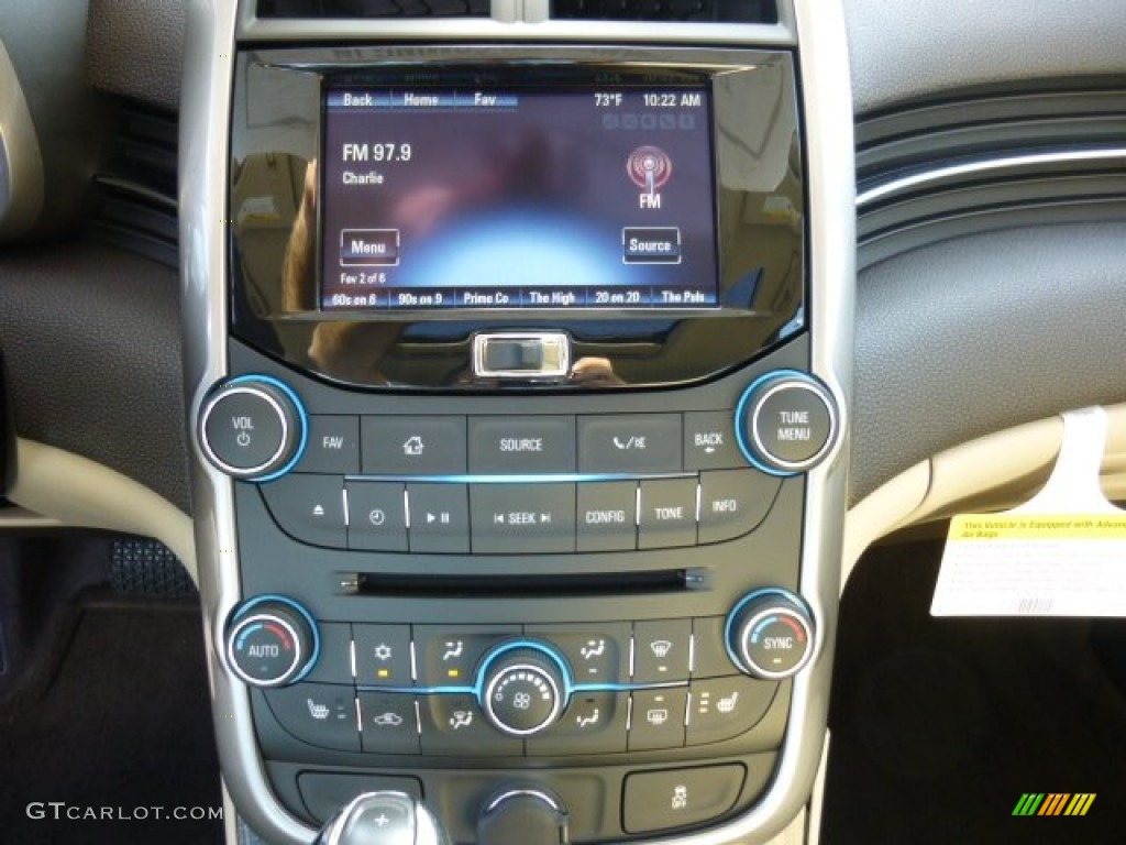 2014 Chevrolet Malibu LT Controls Photo #86513209