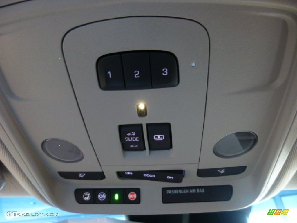 2014 Cadillac XTS Premium AWD Controls Photo #86513635