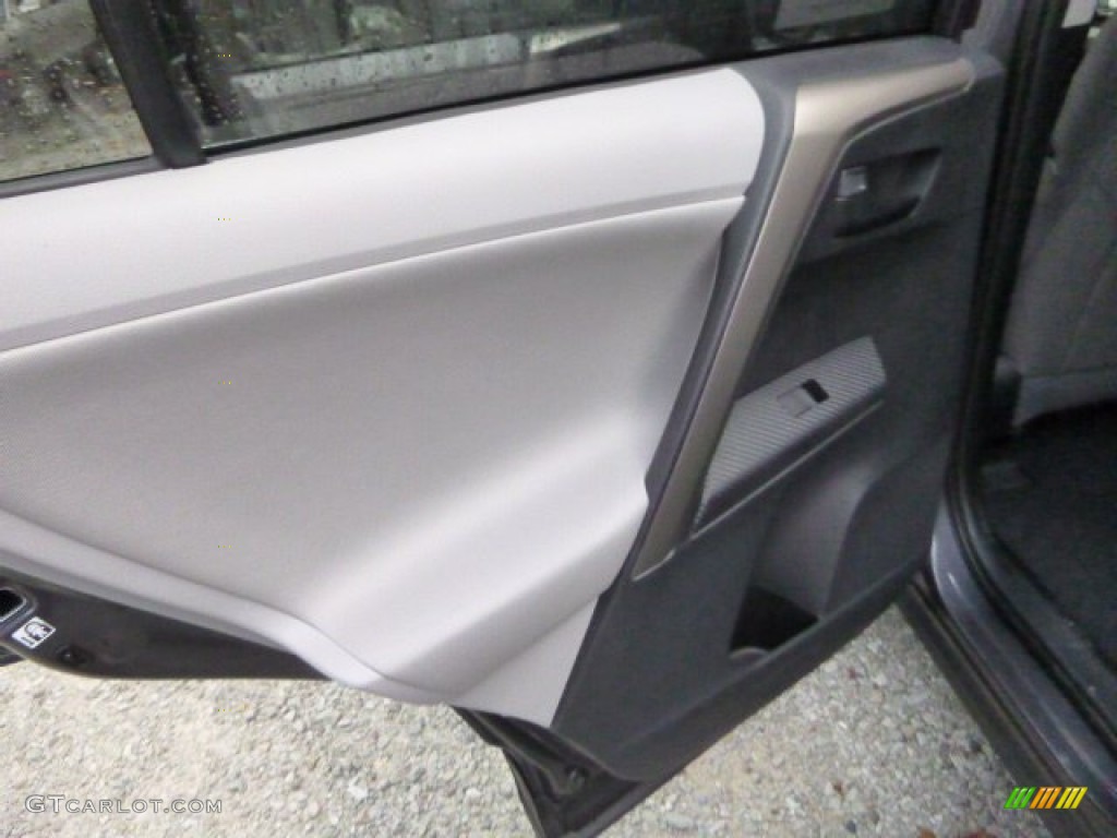 2013 RAV4 LE AWD - Magnetic Gray Metallic / Ash photo #13