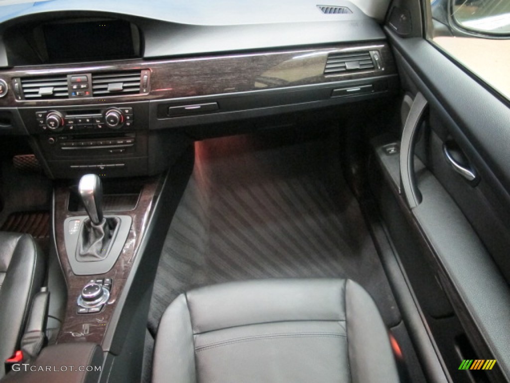 2011 3 Series 328i xDrive Coupe - Space Gray Metallic / Black photo #25