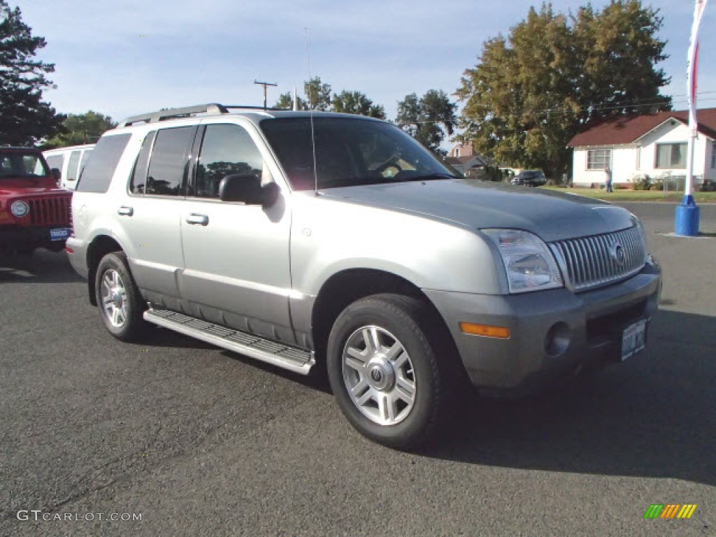 2005 Mountaineer V8 AWD - Satellite Silver Metallic / Midnight Grey photo #3