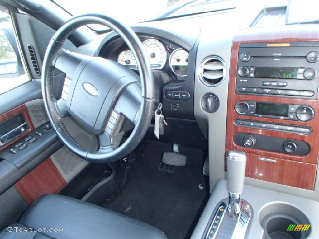 2006 F150 Lariat SuperCab 4x4 - Oxford White / Black photo #7