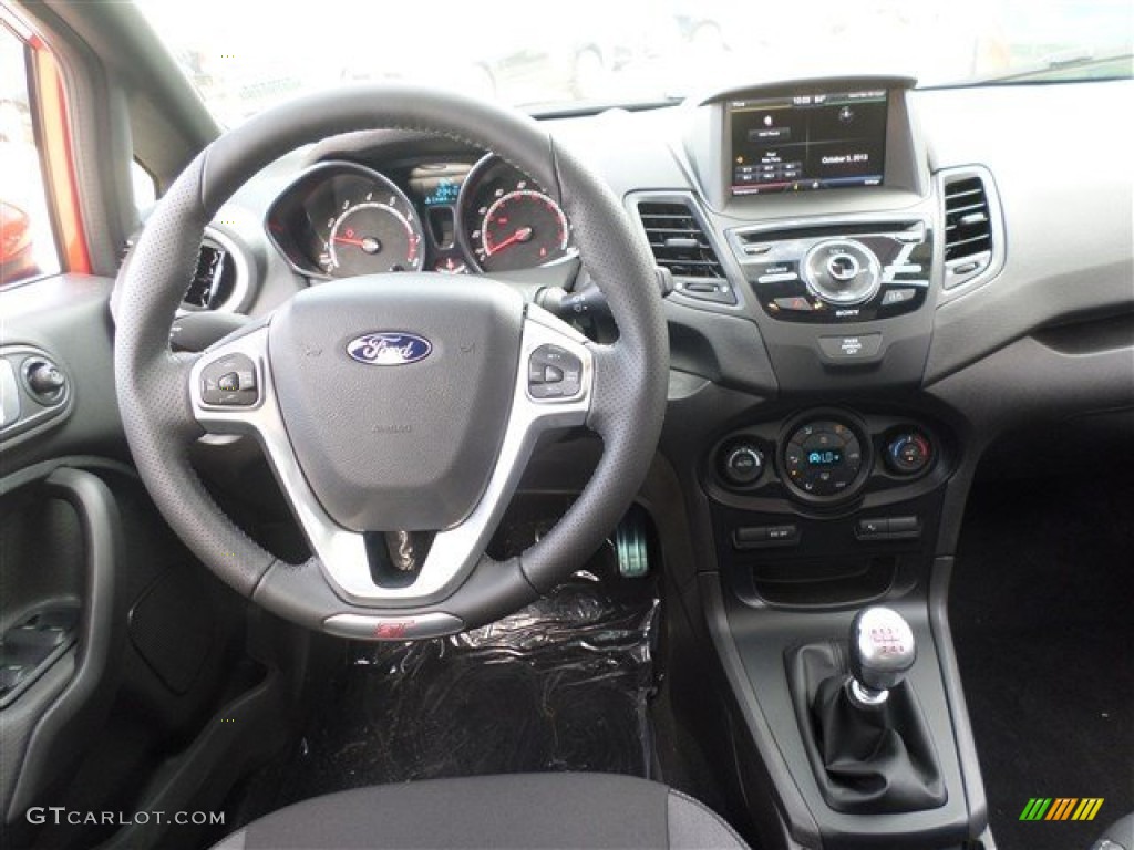 2014 Ford Fiesta ST Hatchback ST Charcoal Black Dashboard Photo #86528700