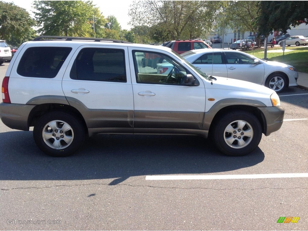 2002 Tribute ES V6 4WD - Classic White / Beige photo #2