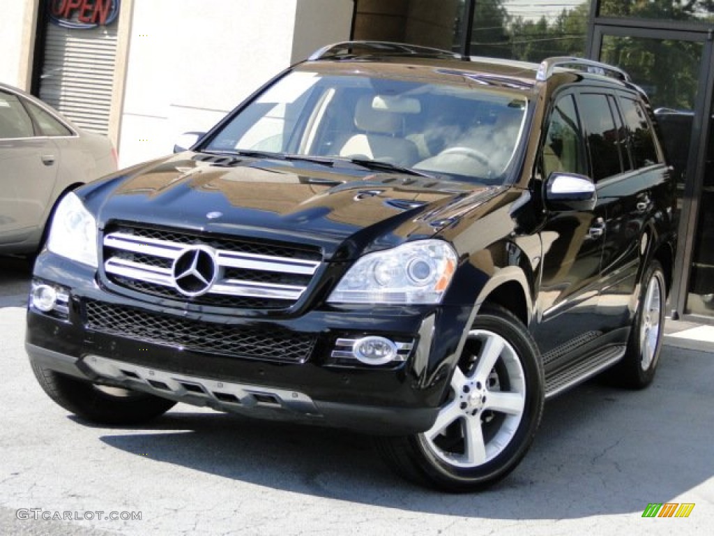 Black Mercedes-Benz GL