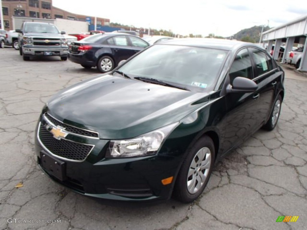 2014 Cruze LS - Rainforest Green Metallic / Jet Black/Medium Titanium photo #4