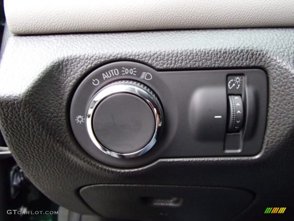 2014 Cruze LS - Rainforest Green Metallic / Jet Black/Medium Titanium photo #19