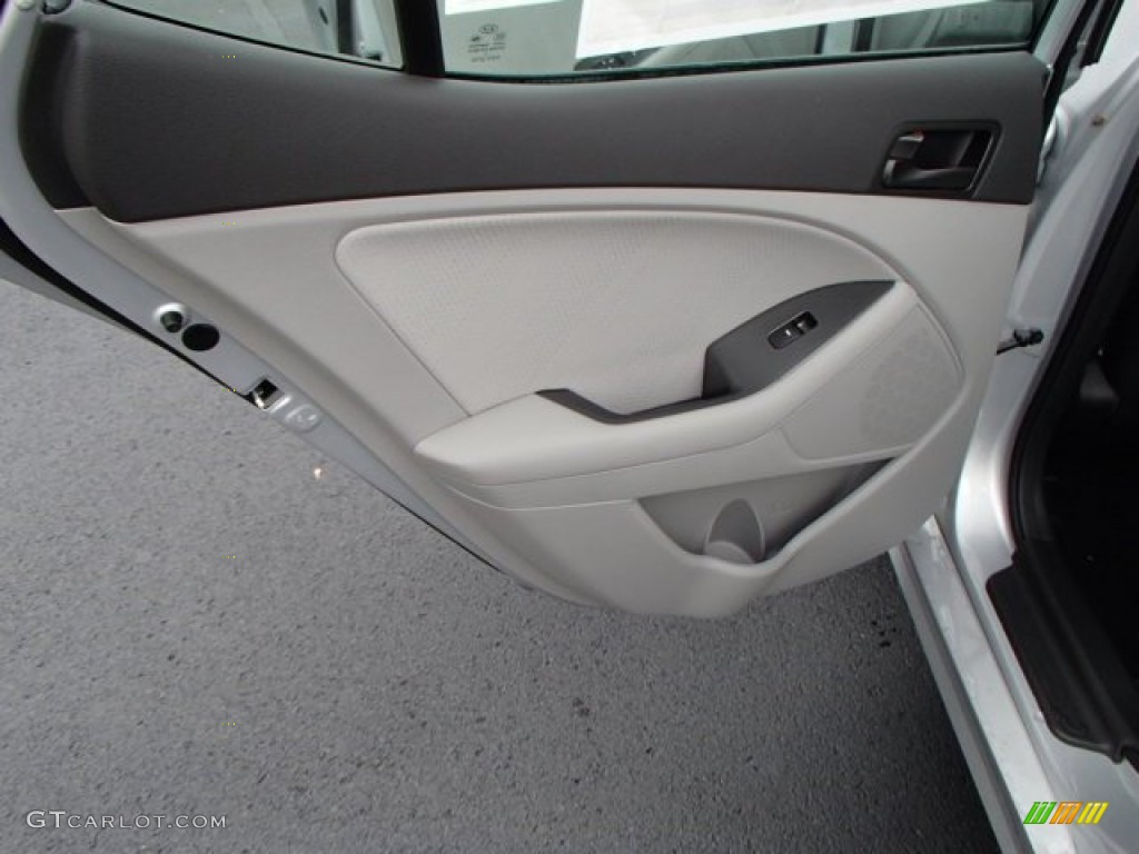 2014 Kia Optima LX Gray Door Panel Photo #86531685