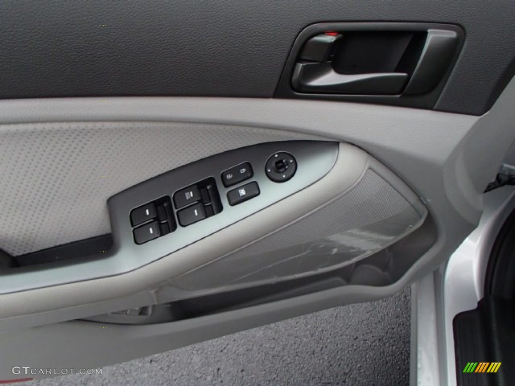 2014 Kia Optima LX Controls Photo #86531727