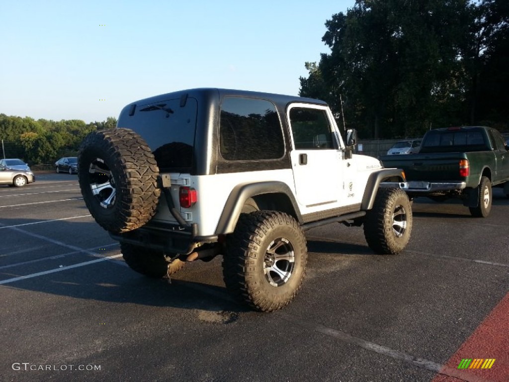 2004 Wrangler Rubicon 4x4 - Stone White / Dark Slate Gray photo #2