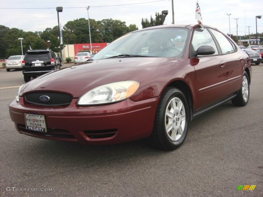 2006 Taurus SE - Merlot Metallic / Medium/Dark Flint Grey photo #1