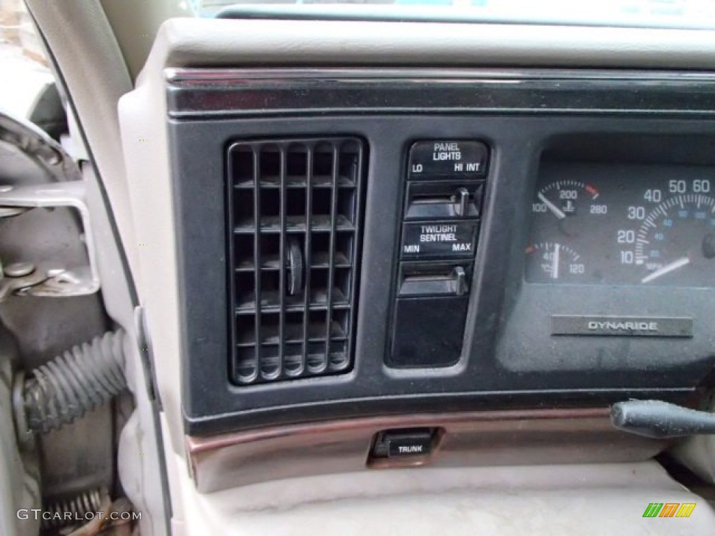1997 Buick LeSabre Custom Controls Photos