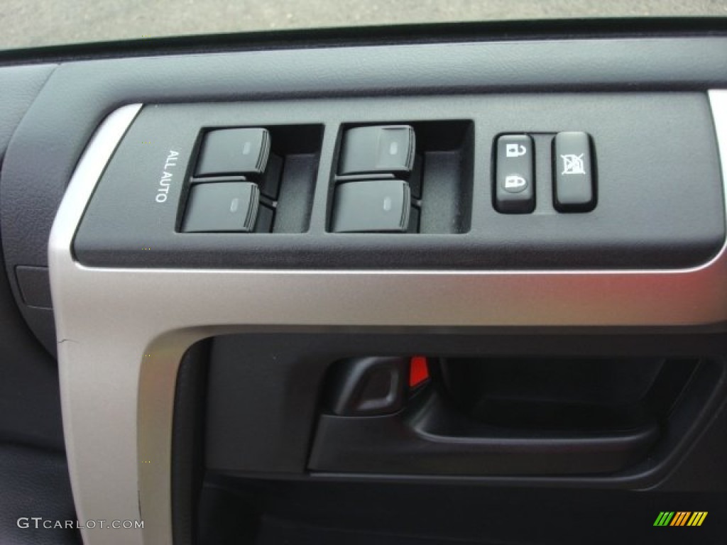 2010 4Runner SR5 4x4 - Black / Graphite photo #20