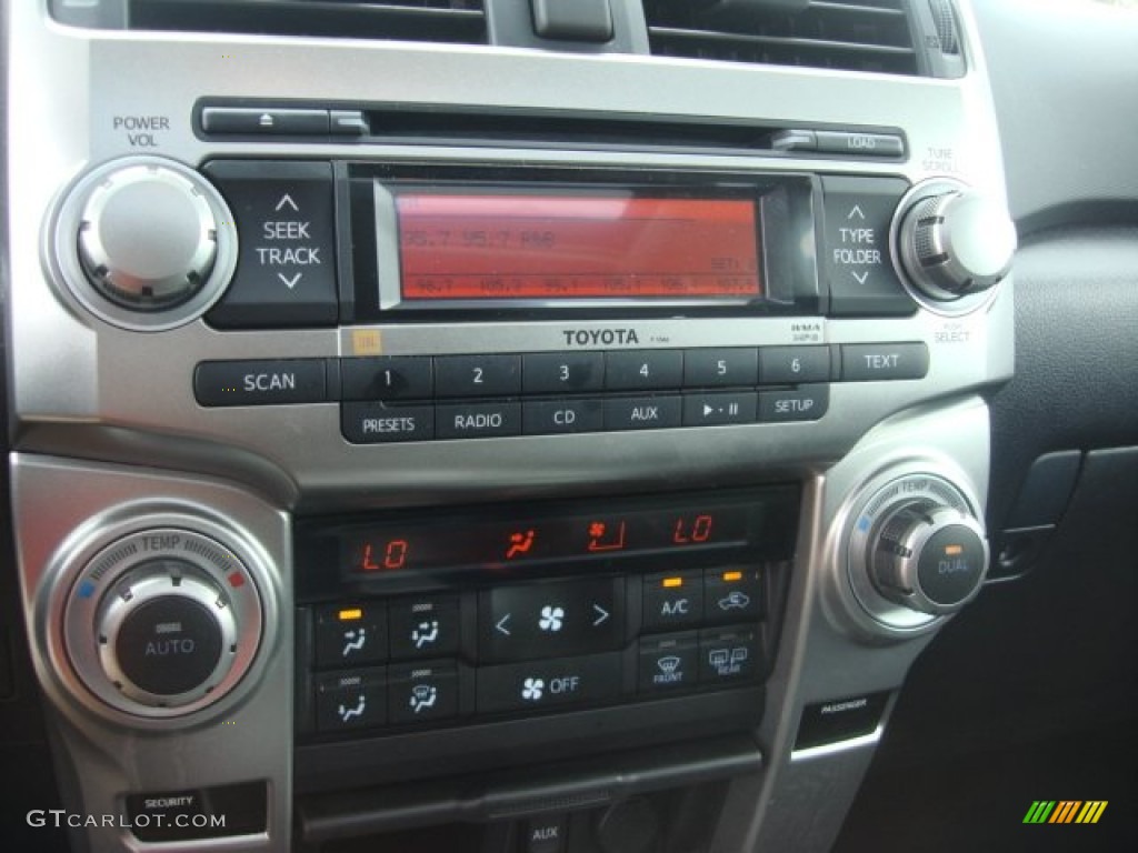 2010 4Runner SR5 4x4 - Black / Graphite photo #22
