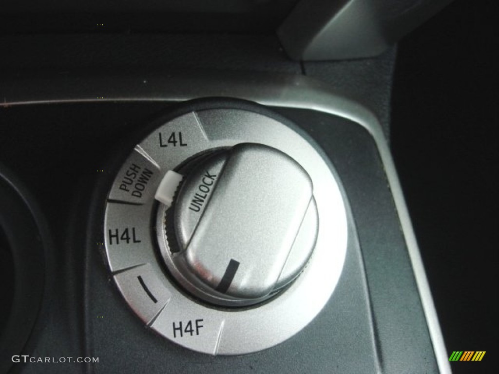 2010 4Runner SR5 4x4 - Black / Graphite photo #24