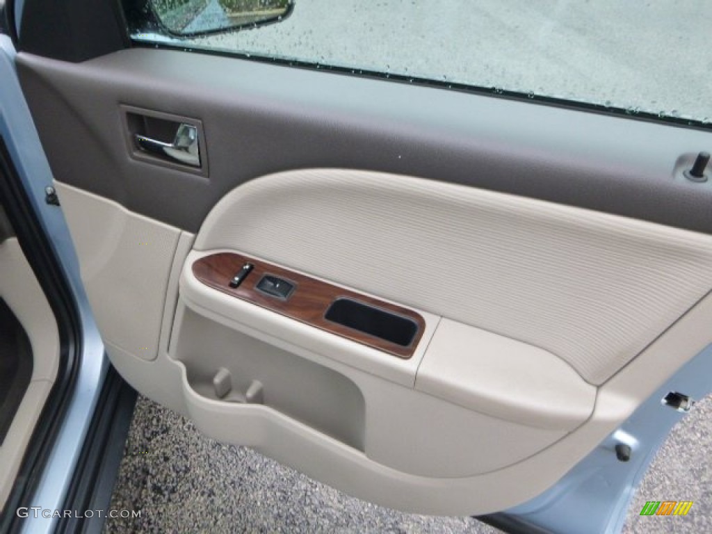 2008 Taurus SEL - Light Ice Blue Metallic / Camel photo #12