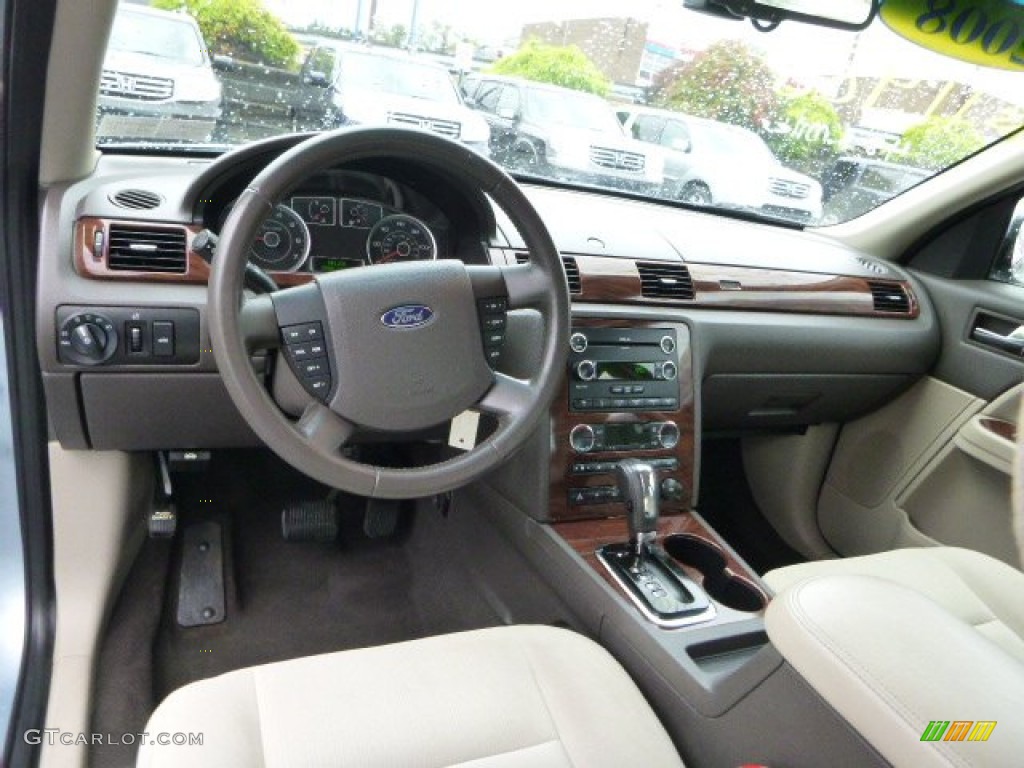 2008 Taurus SEL - Light Ice Blue Metallic / Camel photo #18