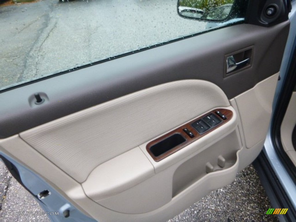 2008 Taurus SEL - Light Ice Blue Metallic / Camel photo #20