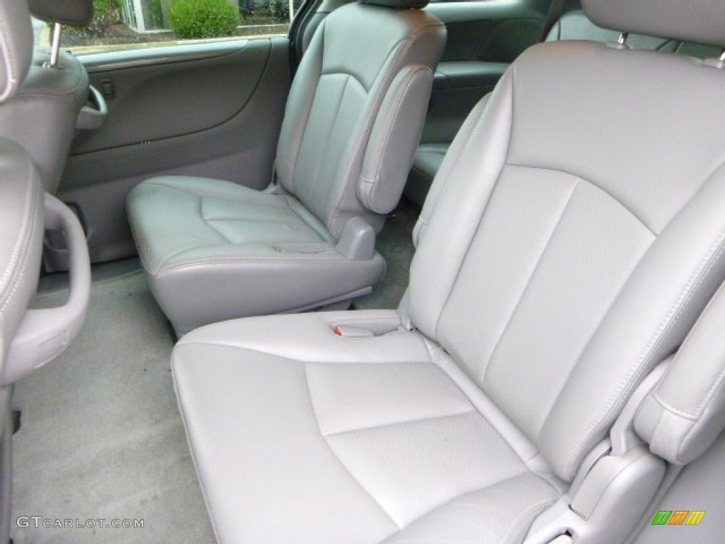 Gray Interior 2006 Mazda MPV LX Photo #86538720
