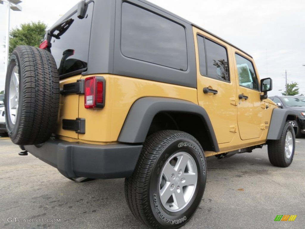 2014 Wrangler Unlimited Sport 4x4 - Dune / Black photo #3