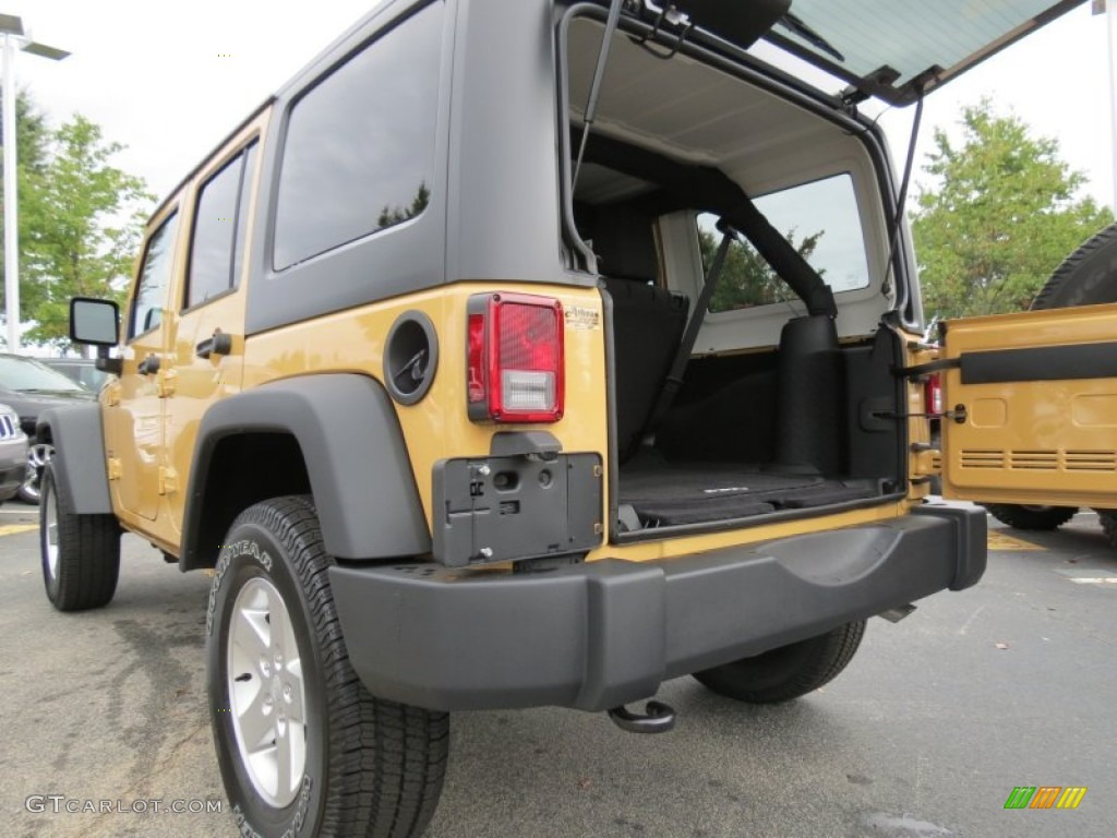 2014 Wrangler Unlimited Sport 4x4 - Dune / Black photo #9