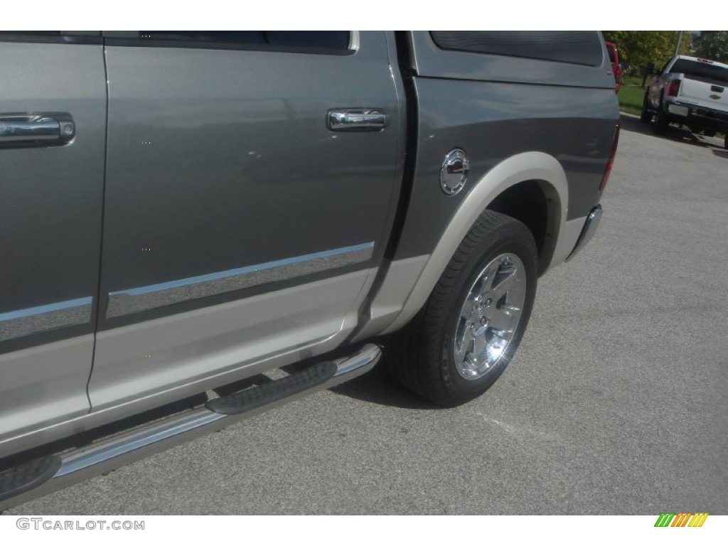 2010 Ram 1500 Laramie Crew Cab 4x4 - Mineral Gray Metallic / Dark Slate/Medium Graystone photo #28