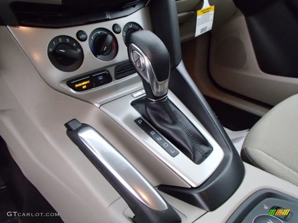 2014 Focus SE Sedan - Sterling Gray / Medium Light Stone photo #19