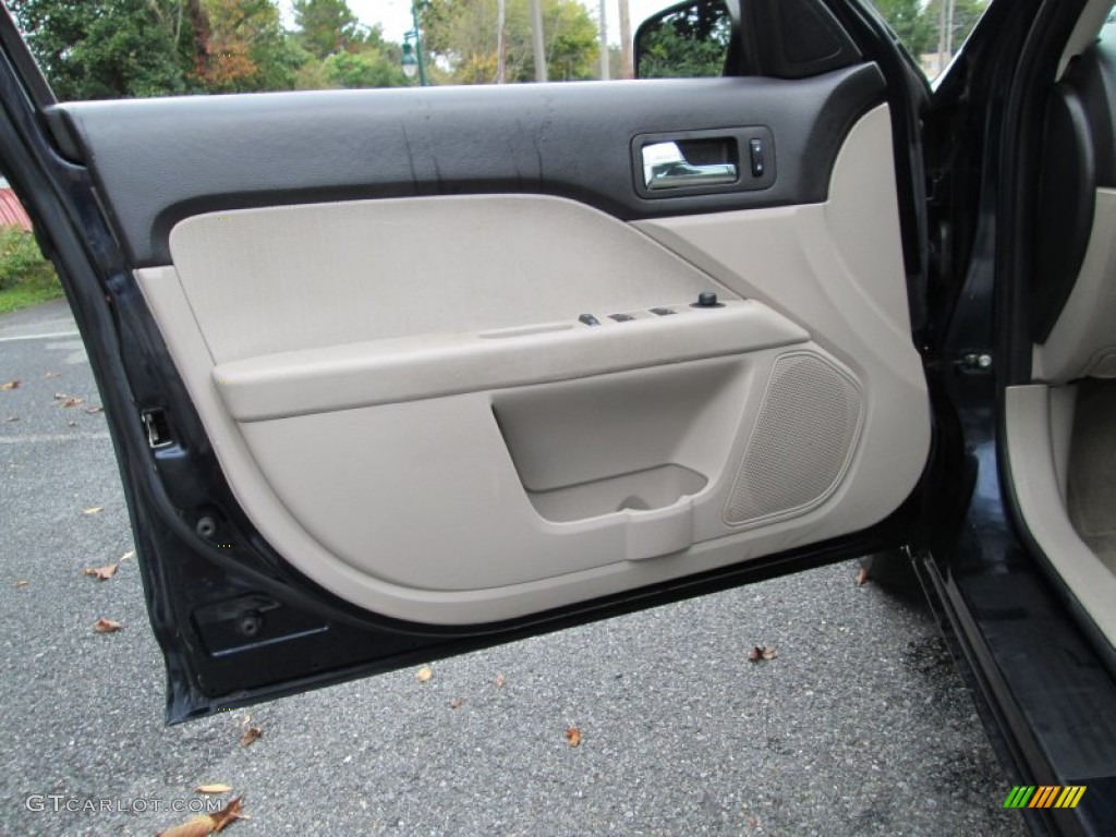 2008 Mercury Milan V6 Medium Light Stone Door Panel Photo #86541993