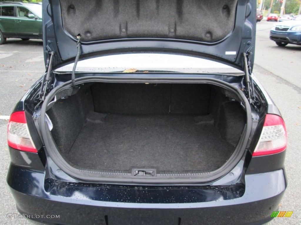 2008 Mercury Milan V6 Trunk Photos