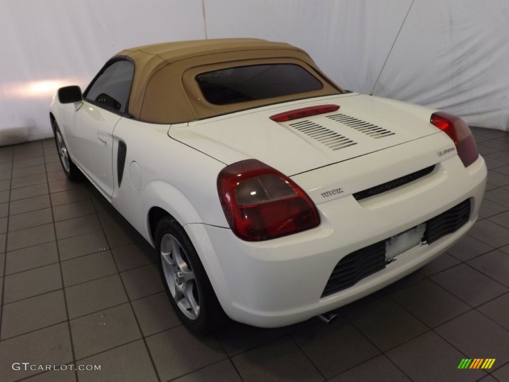 2002 MR2 Spyder Roadster - Super White / Tan photo #6