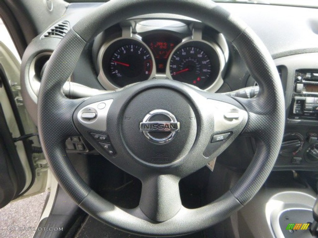 2011 Juke S AWD - White Pearl / Black/Silver Trim photo #16