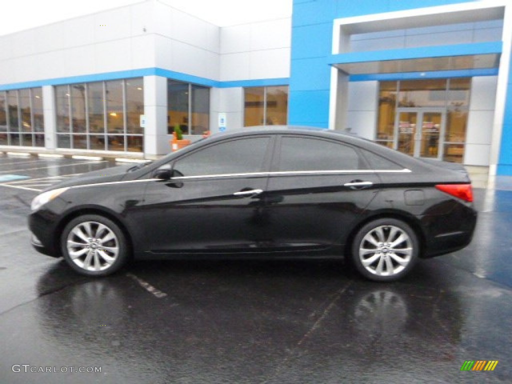 2011 Sonata SE - Midnight Black / Black photo #2