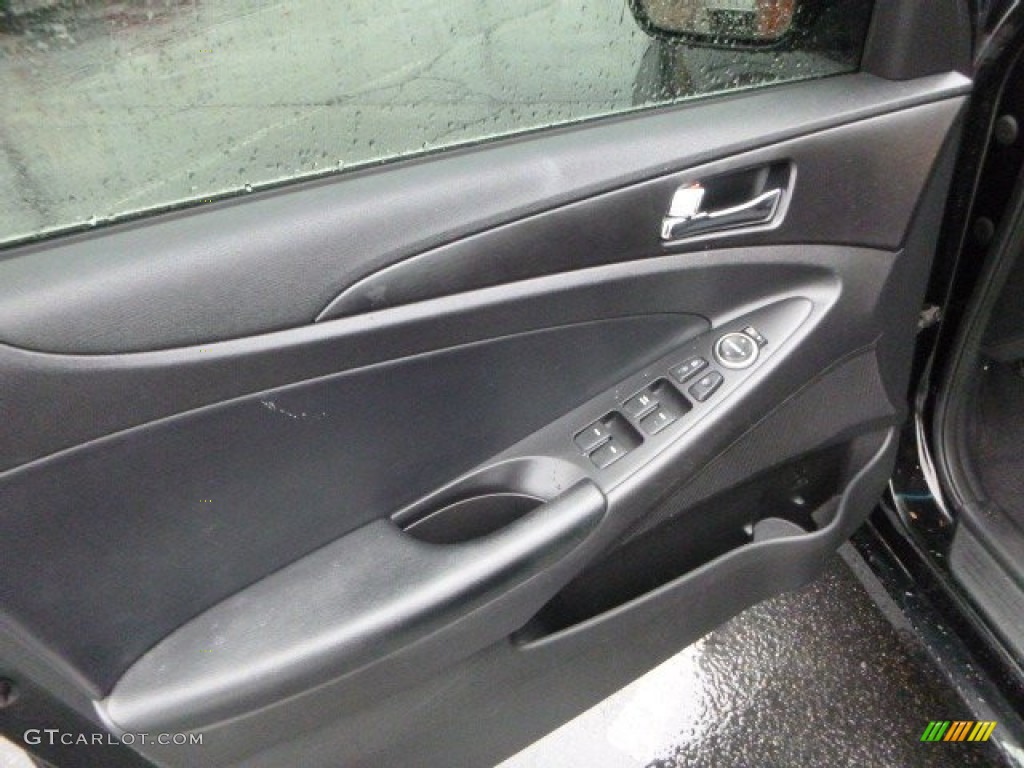 2011 Sonata SE - Midnight Black / Black photo #14
