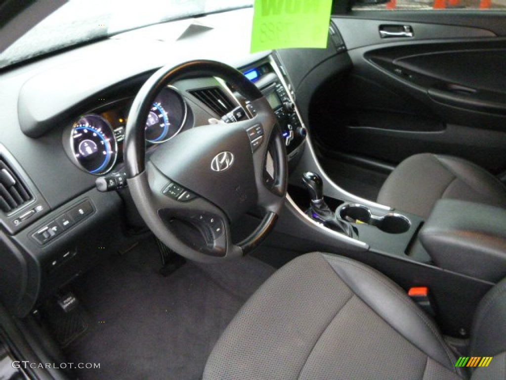 2011 Sonata SE - Midnight Black / Black photo #16