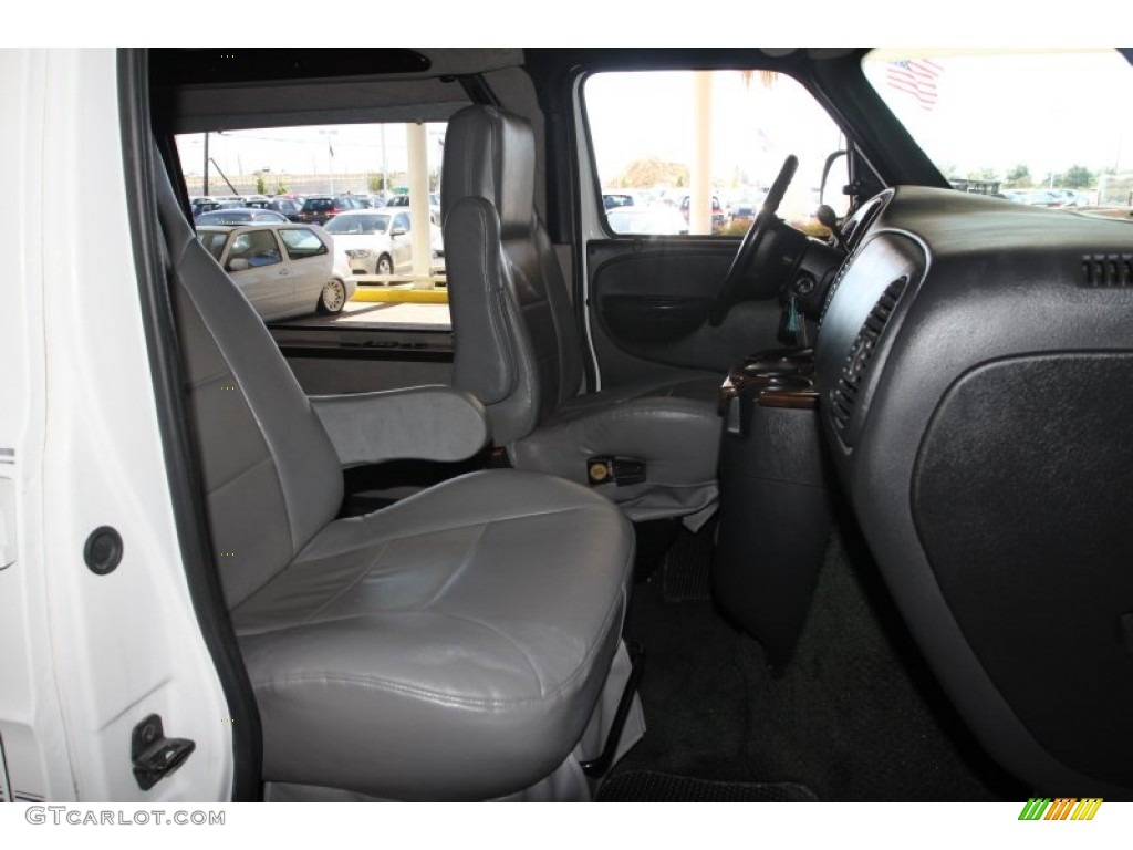 2003 Ram Van 1500 Passenger Conversion - Bright White / Dark Slate Gray photo #17