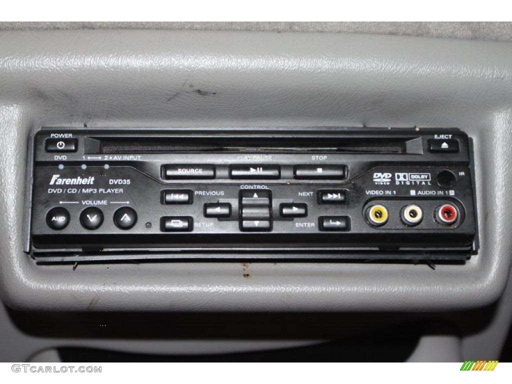 2003 Ram Van 1500 Passenger Conversion - Bright White / Dark Slate Gray photo #20