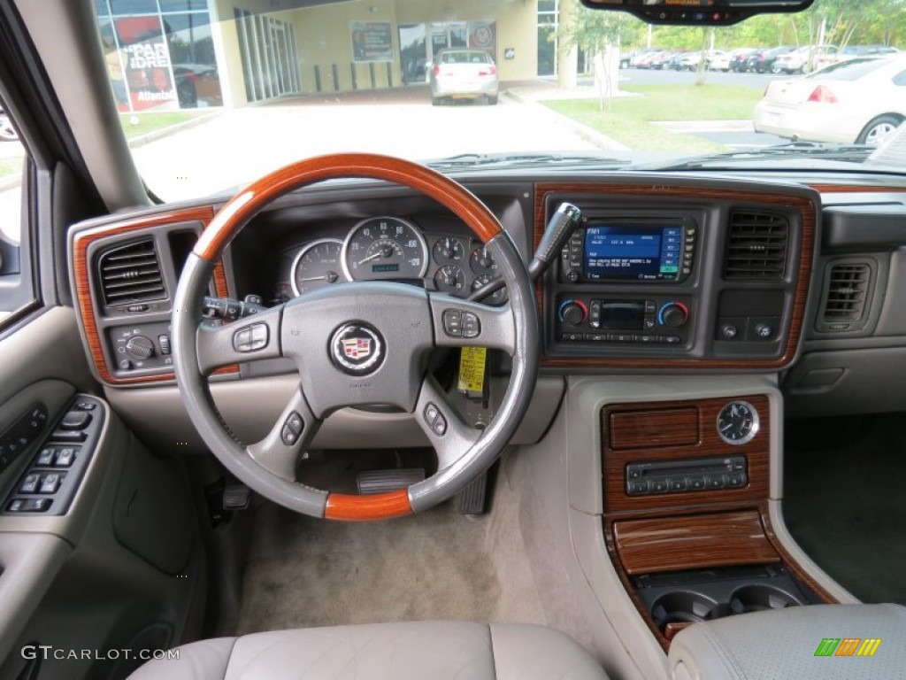 2004 Cadillac Escalade Standard Escalade Model Pewter Gray Dashboard