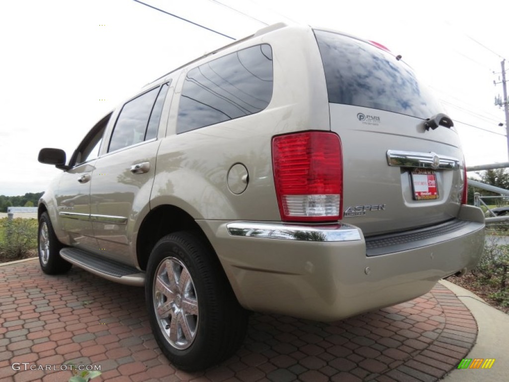2008 Aspen Limited - Light Sandstone Metallic / Light Graystone photo #2