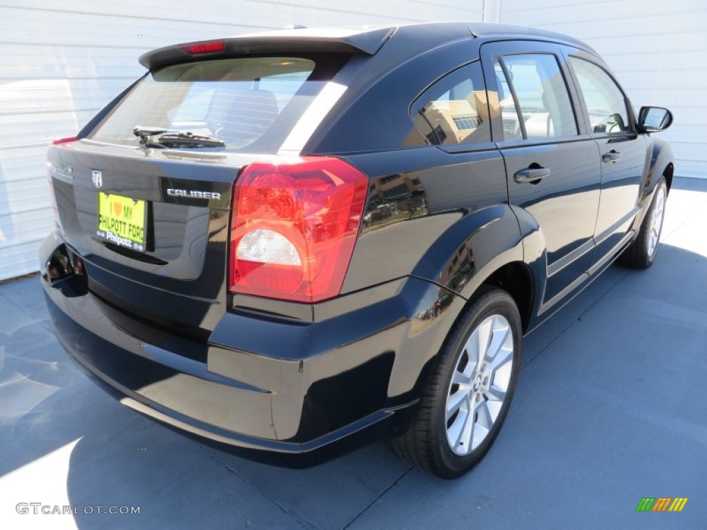 2012 Caliber SXT Plus - Black / Dark Slate Gray photo #4