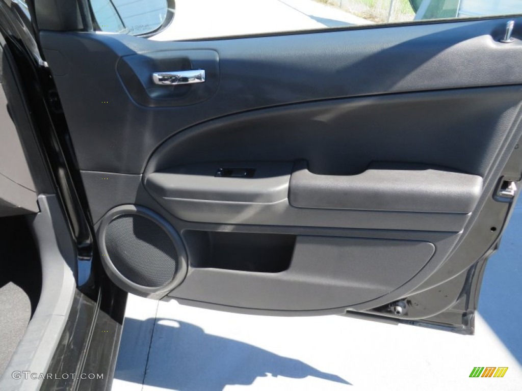 2012 Caliber SXT Plus - Black / Dark Slate Gray photo #23