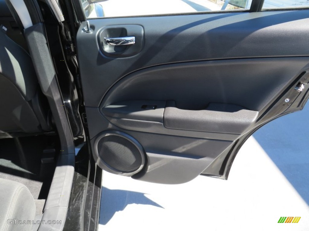 2012 Caliber SXT Plus - Black / Dark Slate Gray photo #28